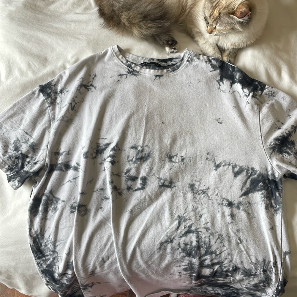 black and white tie dye women’s baggy shirt